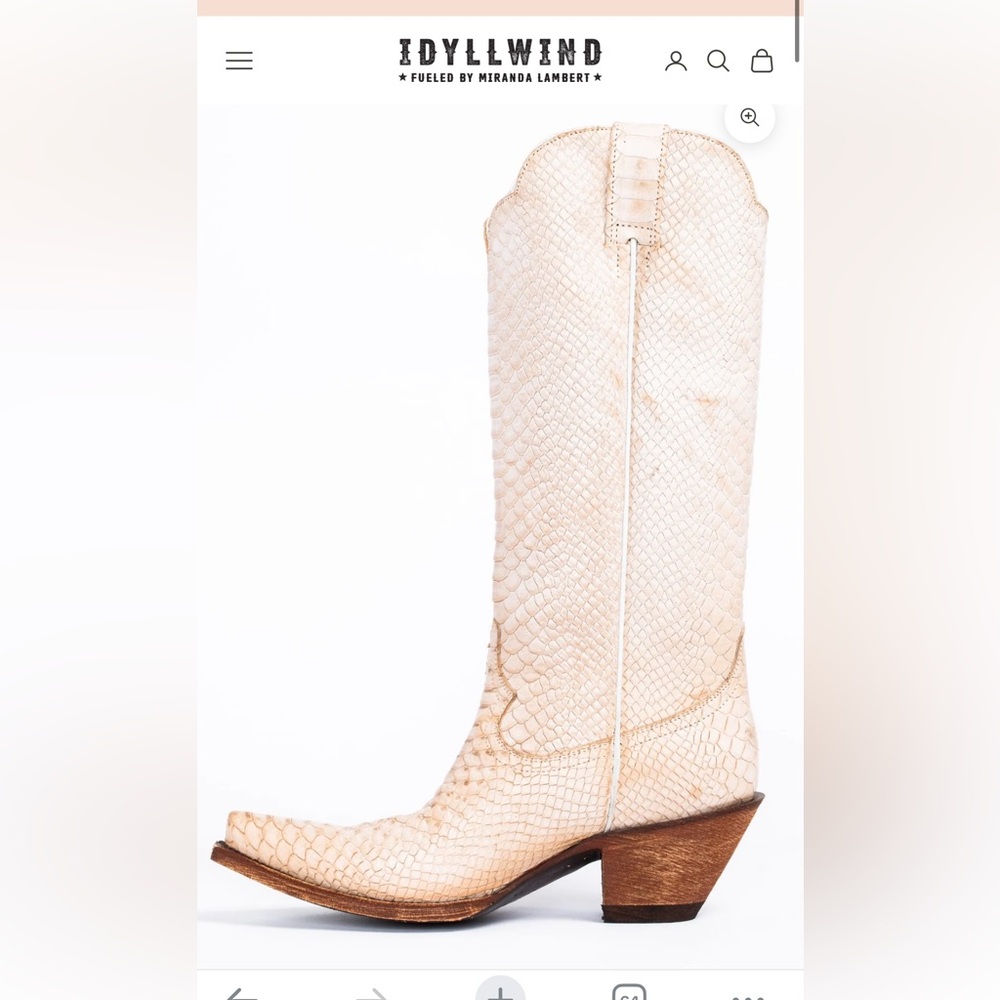 IDYLLWIND STRUT WHITE WESTERN BOOTS - SNIP TOE